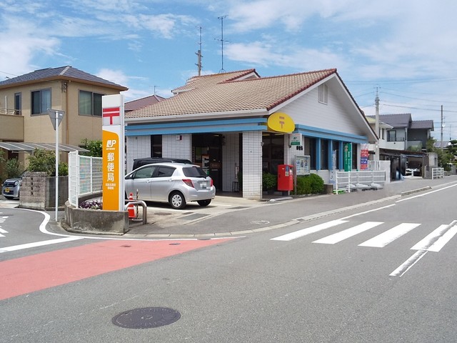 【伊予郡松前町大字南黒田のアパートの郵便局】