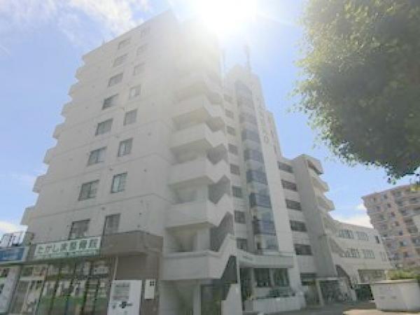 札幌市清田区真栄一条のマンションの建物外観