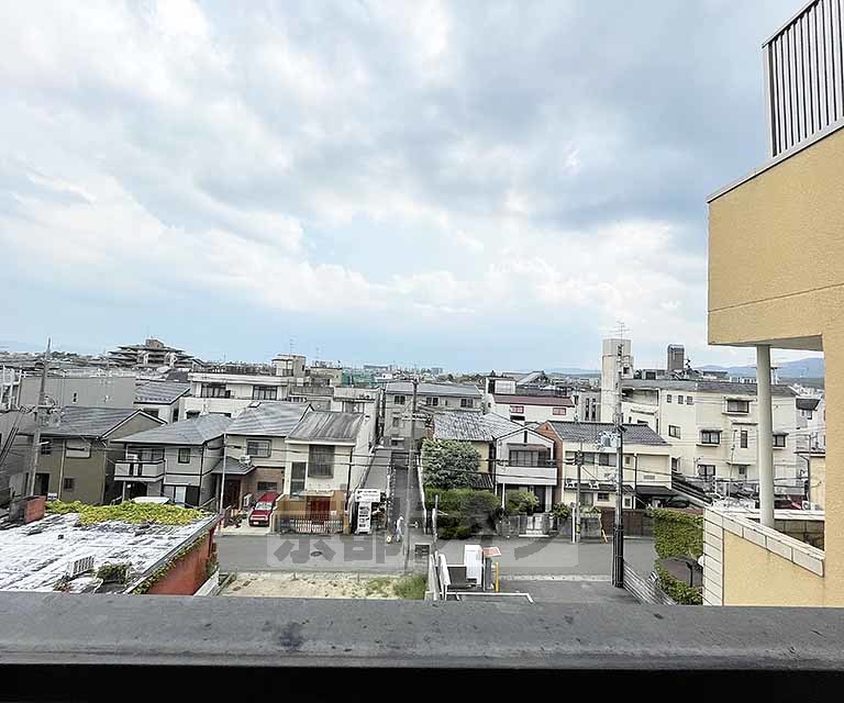 【京都市西京区桂野里町のマンションの眺望】