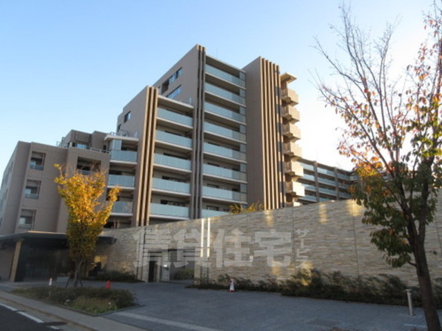 名古屋市南区平子のマンションの建物外観