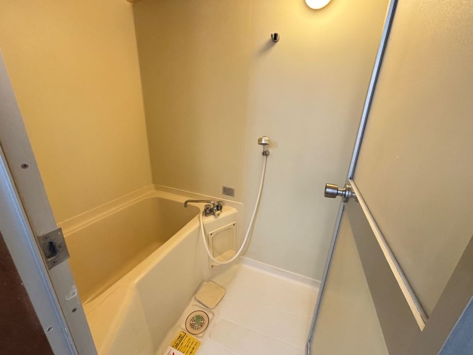 バス・シャワールーム　シャワー付きです