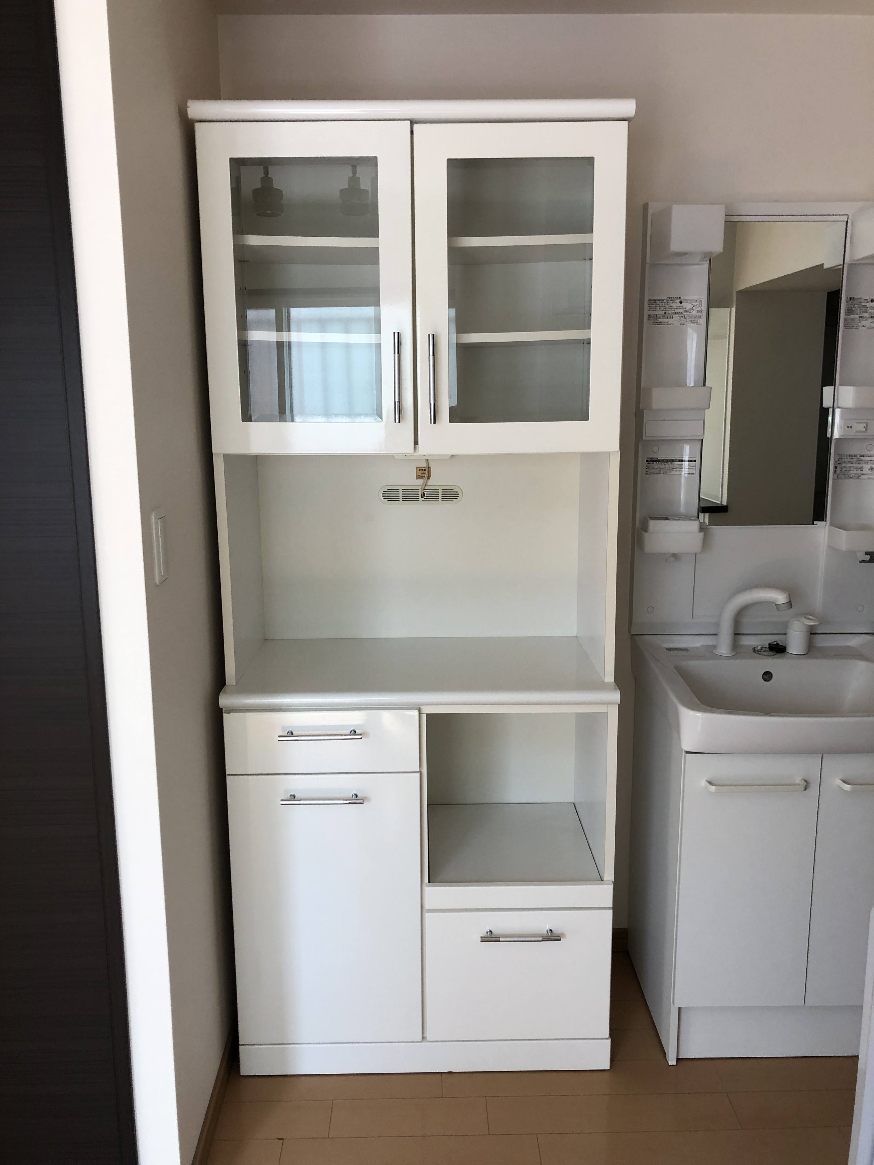 その他　食器棚付き