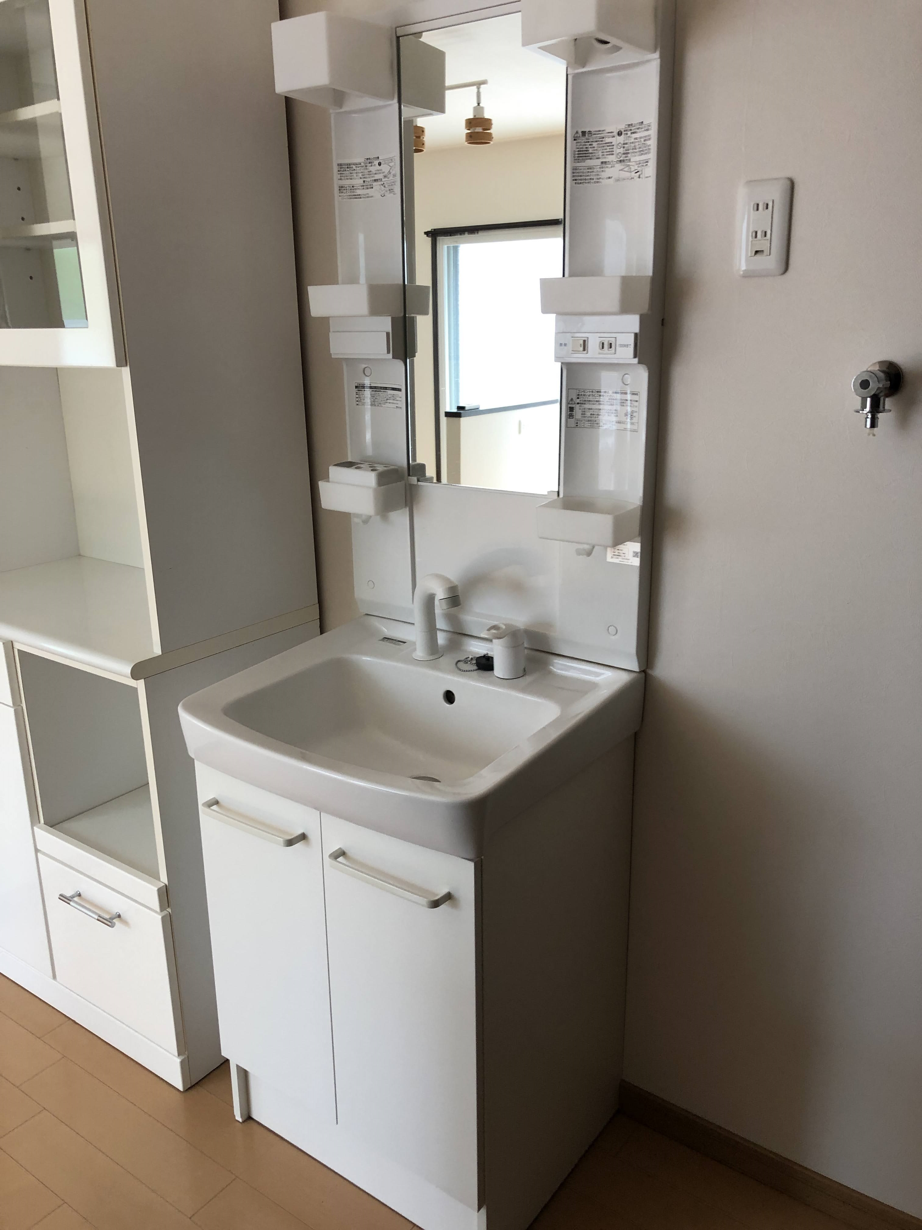 洗面設備　独立洗面化粧台