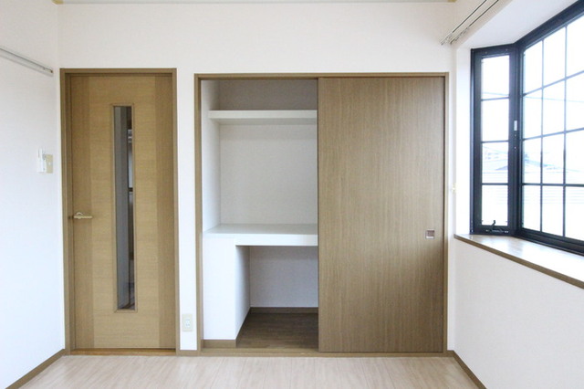 収納　洋室(1)物入れ