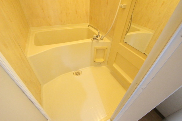 バス・シャワールーム　浴室