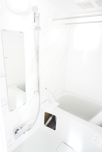 バス・シャワールーム　浴室です☆