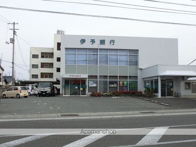銀行　伊予銀行日高支店（銀行）まで517m