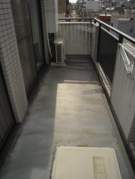 バルコニー　南向きのバルコニー