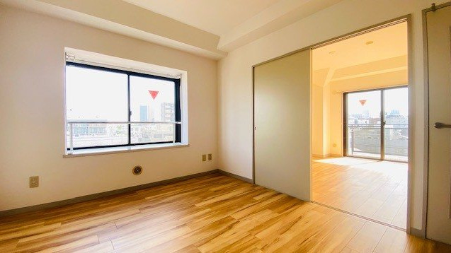 居室・リビング　南向きのお部屋です