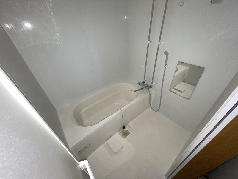バス・シャワールーム　浴室