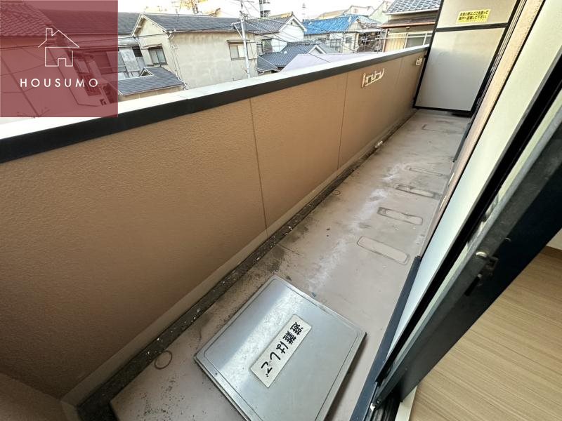 バルコニー　陽当たり良好なバルコニーです