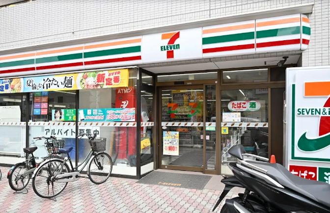 コンビニ　セブンイレブン墨田東向島1丁目店（コンビニ）まで302m