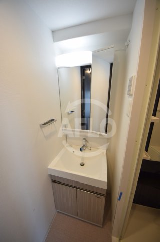 洗面設備　ファーストフィオーレ天王寺空堀町　洗面化粧台