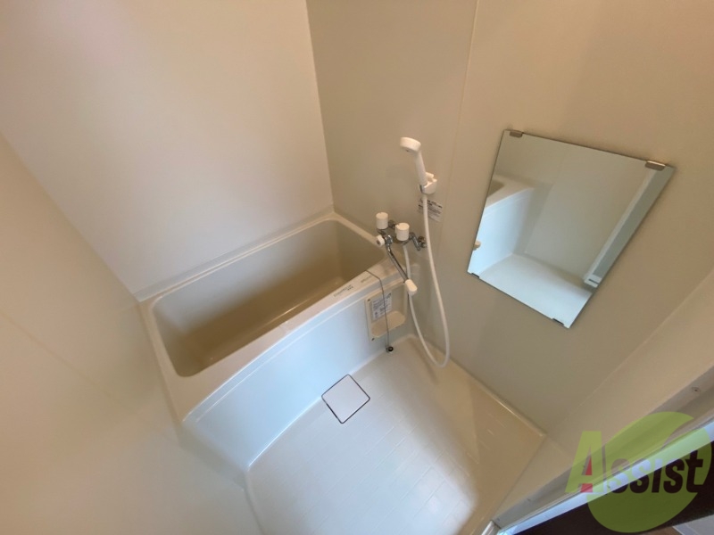 バス・シャワールーム　お風呂です。ゆっくりお風呂につかるのも体に良いですね～