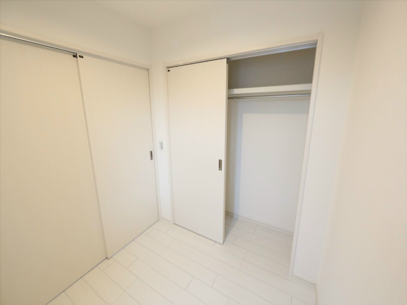 収納　クローゼット（収納充実しています）　同仕様写真