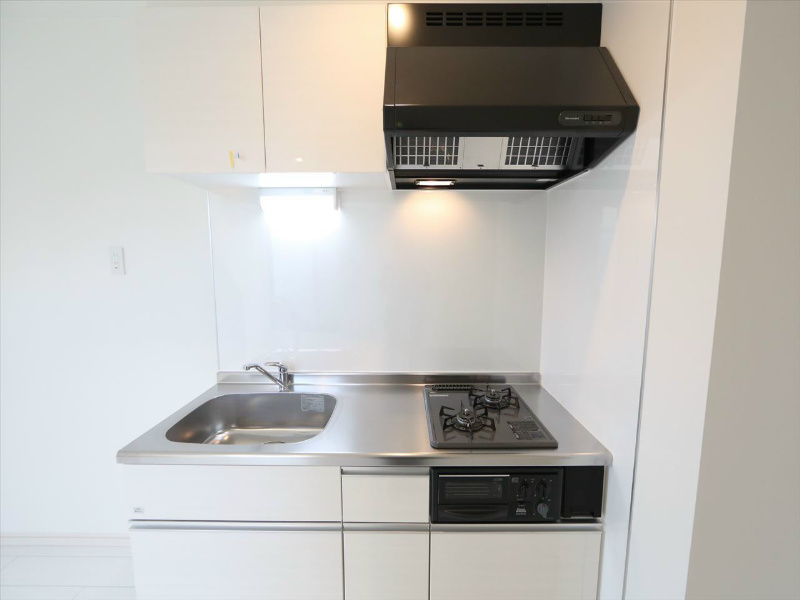 キッチン　システムキッチン（ガス2口コンロ・グリル付）　同仕様写真