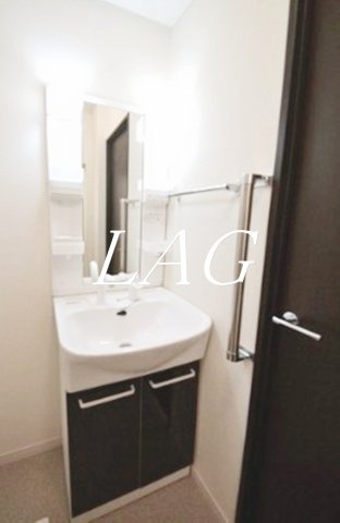 洗面設備　独立洗面台です。