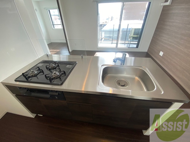 キッチン　システムキッチンなので、すぐお料理に使えます！