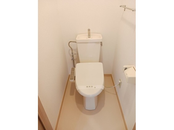 トイレ　温水洗浄便座