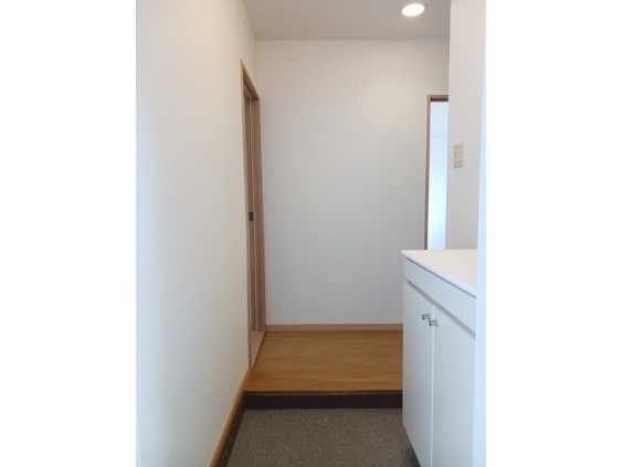 玄関　シューズボックスあります