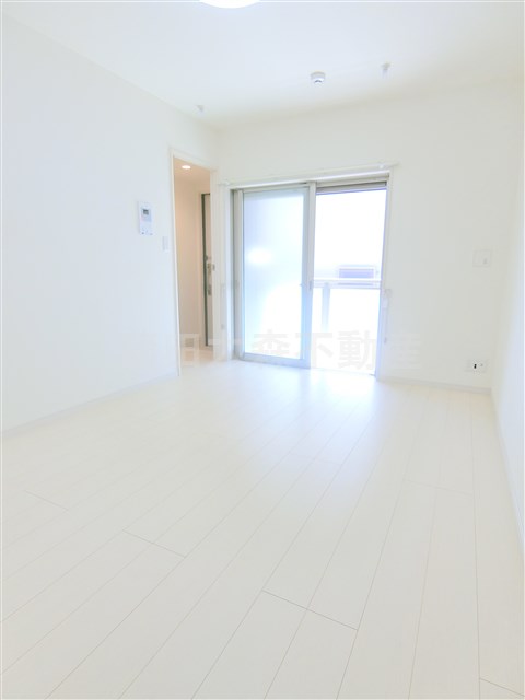 居室・リビング　南向きの洋室6帖　エアコン、室内物干し付