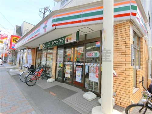 コンビニ　セブン-イレブン大田区大森南２丁目店（コンビニ）まで107m
