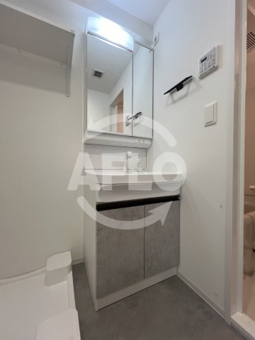 洗面設備　ベイサイドパークOSAKAサウスレジデンシス　独立洗面台