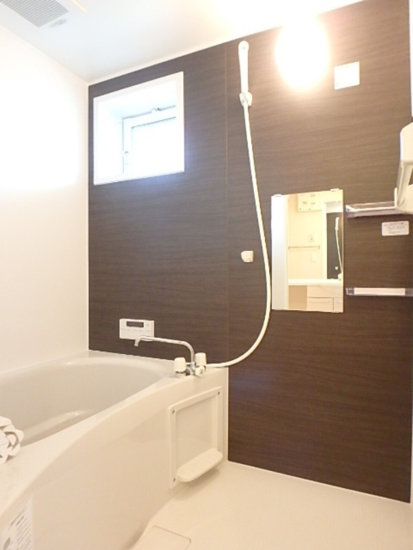 バス・シャワールーム　図面と現状に相違がある場合には現状を優先