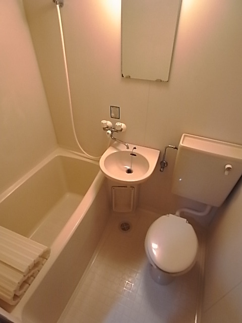 バス・シャワールーム　バスルーム