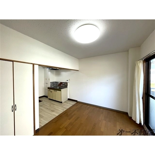 居室・リビング　洋室