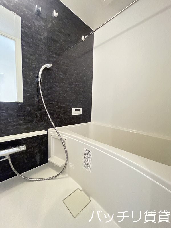 バス・シャワールーム　画像は別号室タイプの為、現状を優先いたします