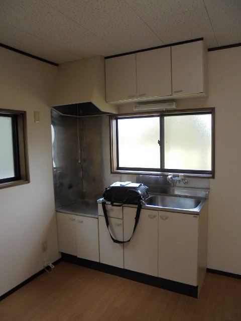 キッチン　写真は102号室です