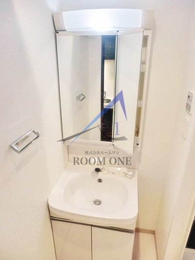 洗面設備　洗面台です。