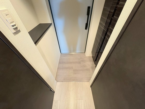 玄関　※別部屋の写真です