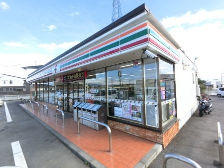 コンビニ　セブンイレブン前橋元総社蒼海店（コンビニ）まで450m