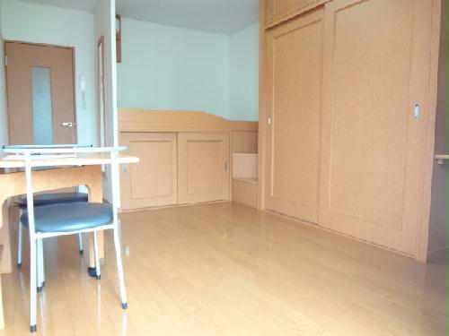 居室・リビング　2Fはカーペットとなります。