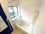 バス・シャワールーム　浴室にも窓があります