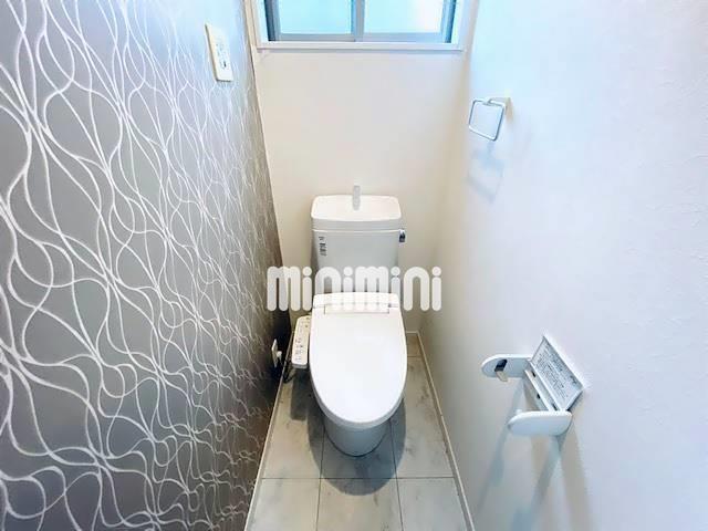 トイレ　温水洗浄便座のトイレ