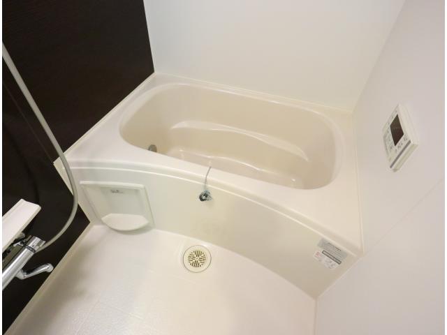 バス・シャワールーム　お風呂で日々の疲れを落としましょう