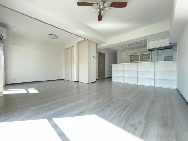 その他部屋・スペース　隣室との引き戸は収納すると開放感満載になります。