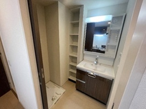洗面設備　※同タイプの部屋のお写真です