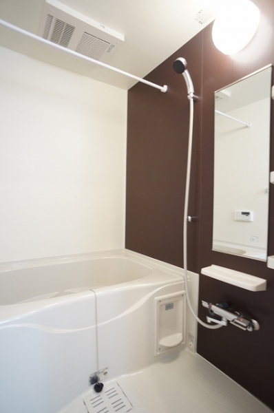 バス・シャワールーム　一日の疲れを癒してください