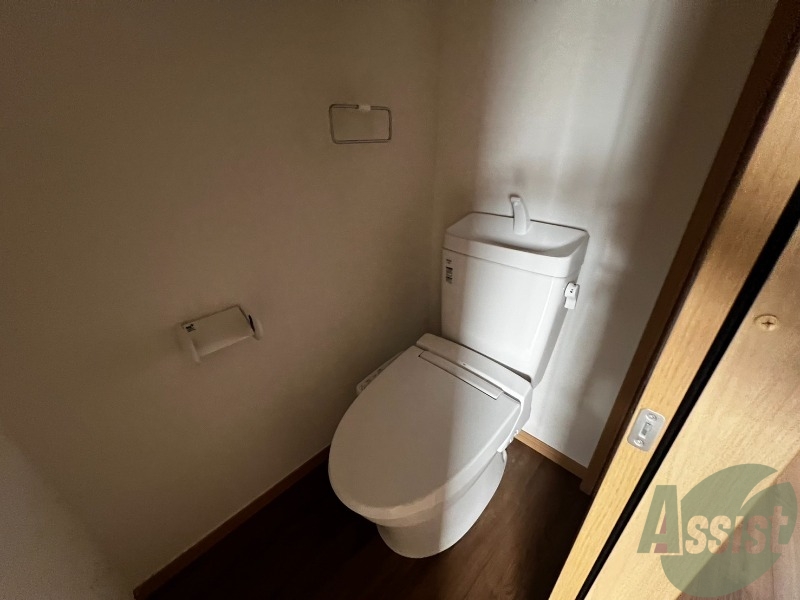 トイレ　トイレは清潔感があり安心して使用できそうです。