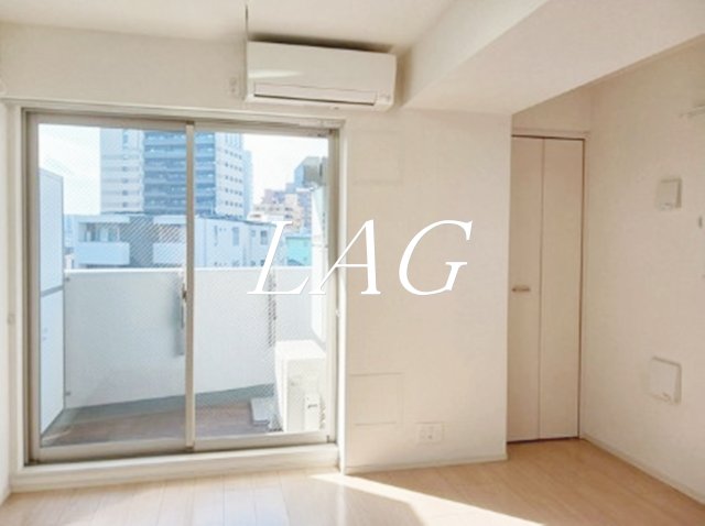 居室・リビング　洋室のお部屋です。（同仕様です。）