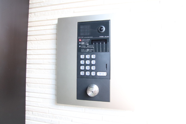 セキュリティ　セキュリティ安心なオートロック付きです◎