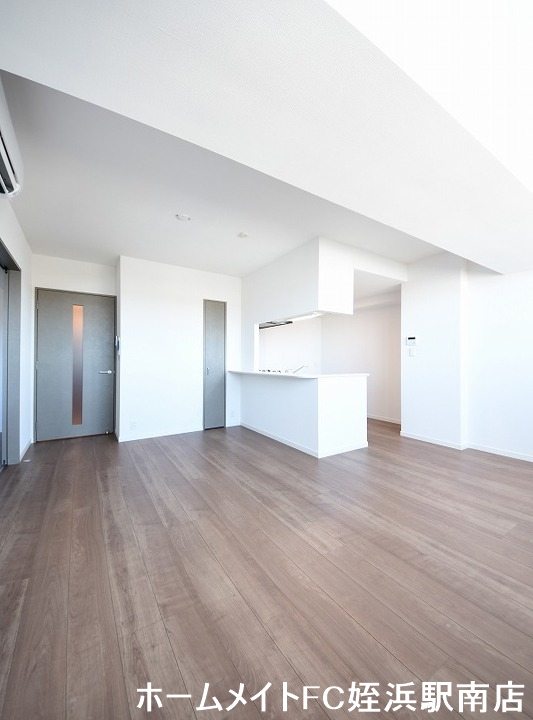 居室・リビング　★築浅3LDKです！お早めに！★参考写真