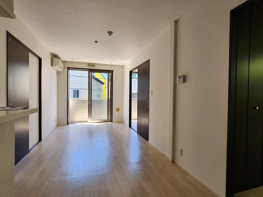 その他部屋・スペース　ゆとりあるリビング　綺麗な室内