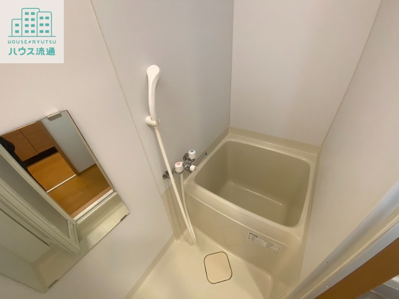 バス・シャワールーム　※同タイプ別号室写真