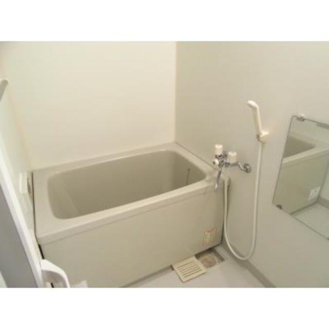 バス・シャワールーム　※写真は同タイプ住戸です。