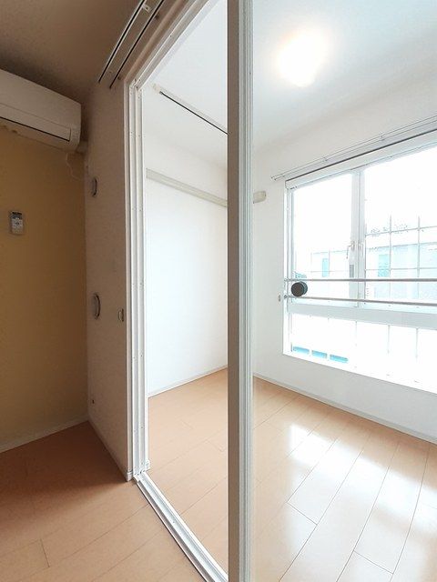 バルコニー　こちらサンルームになります